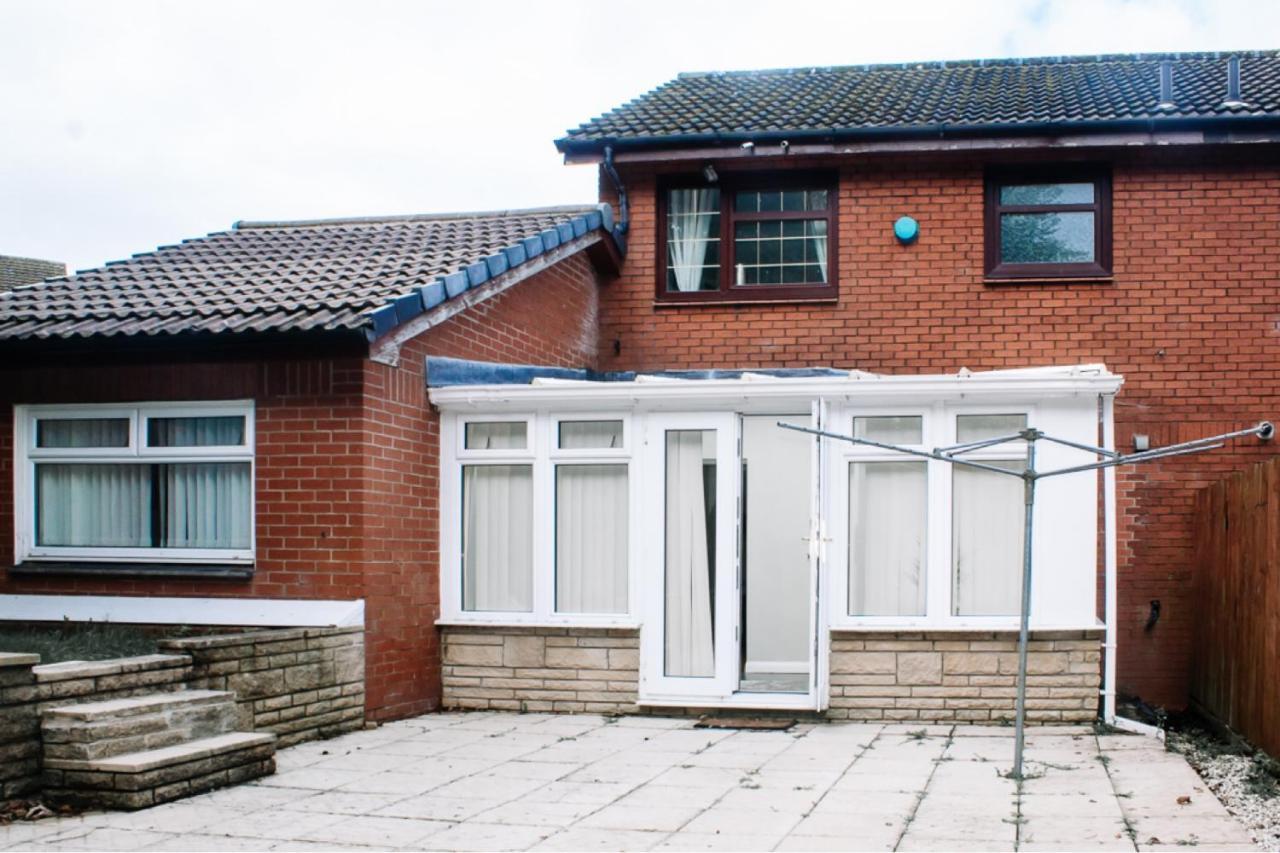 Home To Home Stay Apartment Glasgow Buitenkant foto