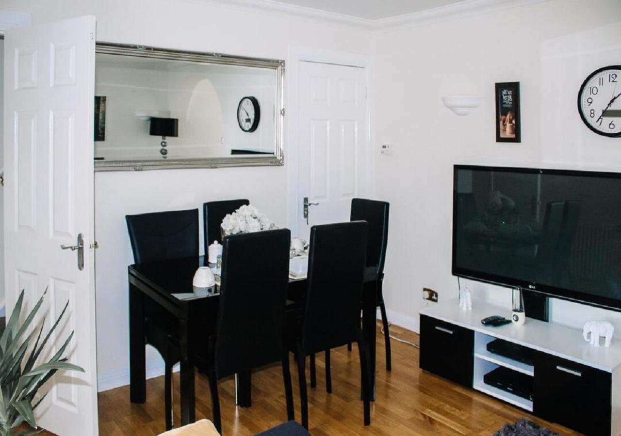 Home To Home Stay Apartment Glasgow Buitenkant foto